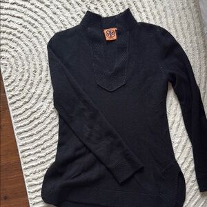 Tory Burch 100% Cashmere Black Turtleneck Sweater Cowl & Turtlenecks